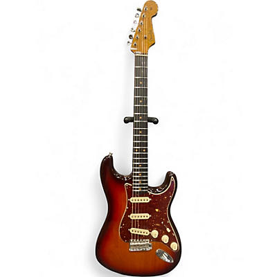 Used 2023 Fender 1960 LTD ED ROASTED PINE  STRATOCASTER 3 Color Sunburst Solid Body Electric Guitar