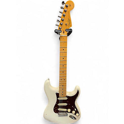 Used 2023 Fender American Professional II Stratocaster Olympic White Solid Body Electric Guitar Olympic White