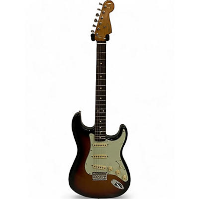 Fender Used 2023 Fender Artist Series Robert Cray Stratocaster 3 Tone Sunburst Solid Body Electric Guitar