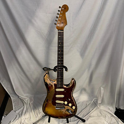 Fender Used 2023 Fender CUSTOM SHOP LIMITED EDITION 60 STRAT SUPHREL-D HEAVY RELIC DIRTY SHELL PINK OVER 3 COLOR SUNBURST Solid Body Electric Guitar