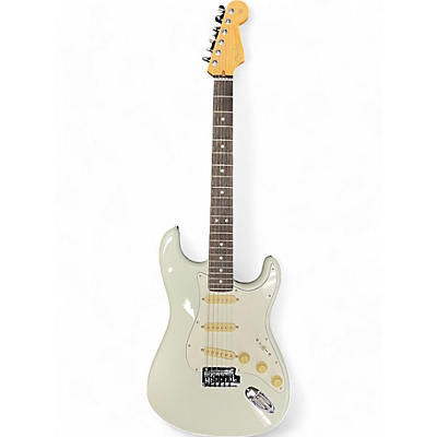 Fender Used 2023 Fender Custom Shop Jeff Beck Stratocaster Olympic White Solid Body Electric Guitar