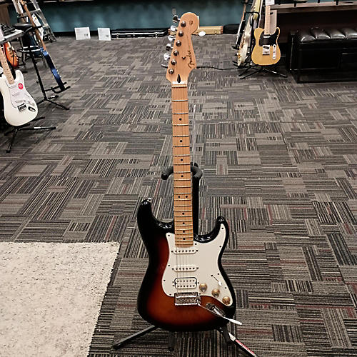 Fender Used 2023 Fender Player Stratocaster 3 Color Sunburst Solid Body Electric Guitar 3 Color Sunburst