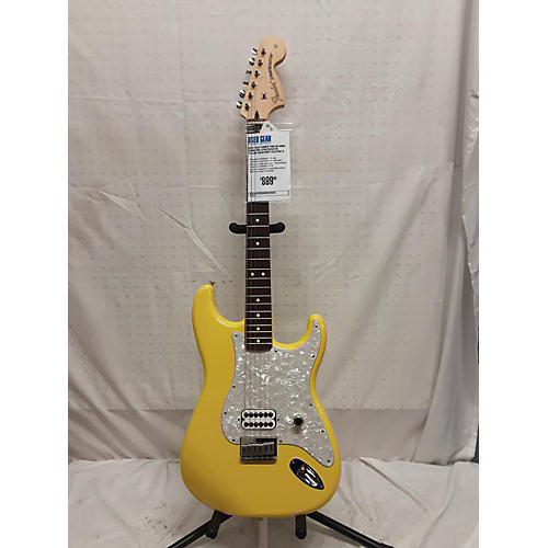 Fender Used 2023 Fender Tom Delonge Signature Stratocaster Yellow Solid Body Electric Guitar Yellow