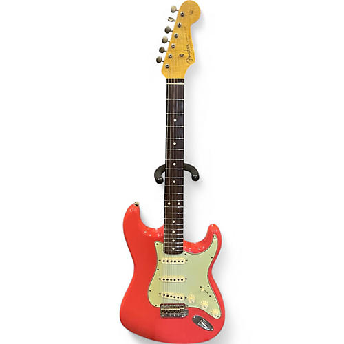 Used 2023 Fender Willcutt True '62 Stratocaster Fiesta Red Solid Body Electric Guitar Fiesta Red