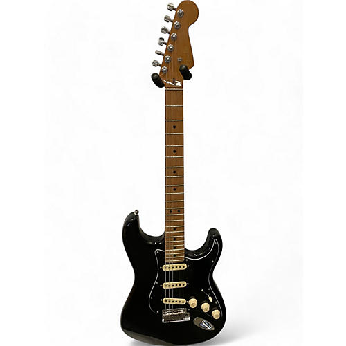 Fender Used 2024 Fender American Ultra Stratocaster Black Solid Body Electric Guitar Black