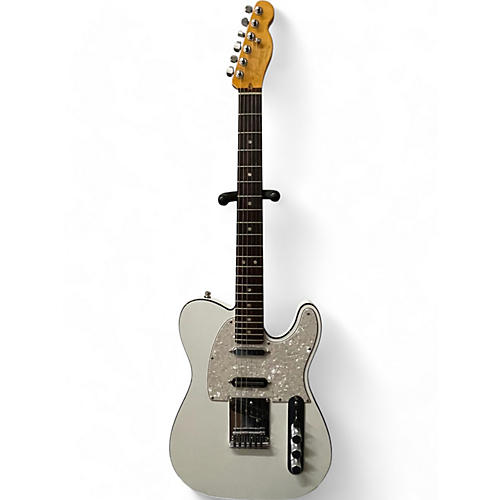 Used 2024 Fender American Ultra Telecaster Arctic White Solid Body Electric Guitar Arctic White