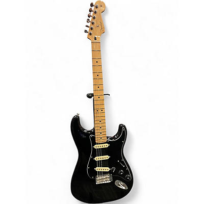 Used 2024 Fender Limited Player Strat Maple Neck Black Solid Body Electric Guitar