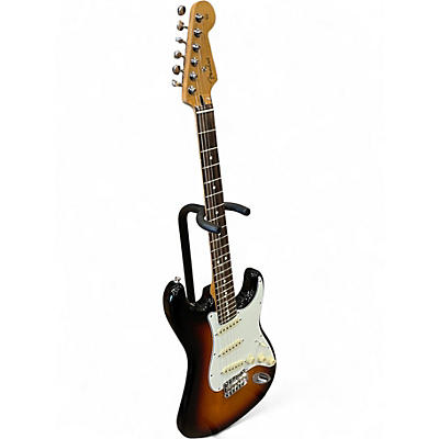 Used 2024 Fender PLAYER II STRATOCASTER 3 Tone Sunburst Solid Body Electric Guitar