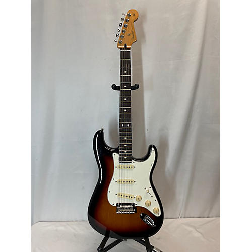 Fender Used 2024 Fender PLAYER II STRATOCASTER Sunburst Solid Body Electric Guitar Sunburst