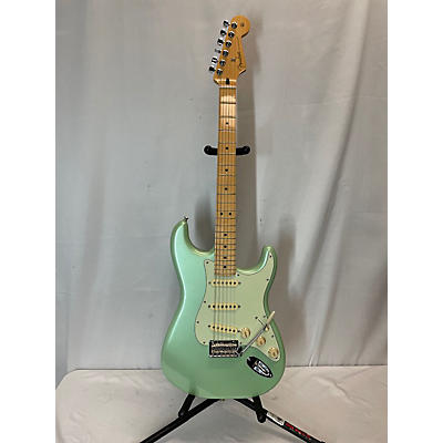 Fender Used 2024 Fender Player Ii Stratocaster Seafoam Pearl Solid Body Electric Guitar