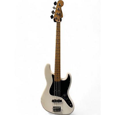 Used 2024 Fender Player Jazz Bass Arctic White Electric Bass Guitar