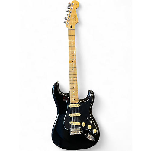 Used 2024 Fender Special Edition Player Stratocaster Black Solid Body Electric Guitar Black