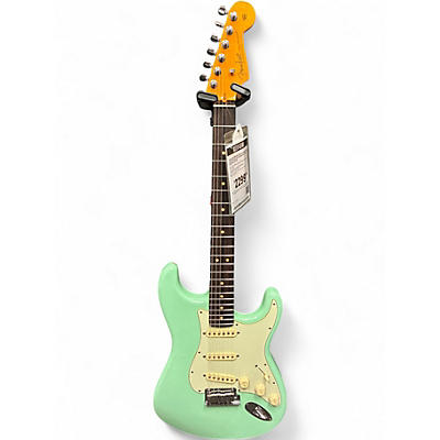 Used 2025 Fender STRATOCASTER ULTRA LUXE VINTAGE Surf Green Solid Body Electric Guitar