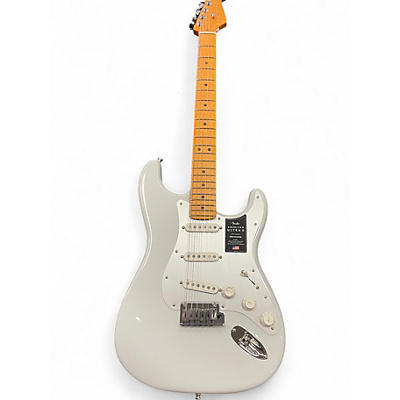 Used 2026 Fender Ultra II Stratocaster Avalanche Solid Body Electric Guitar