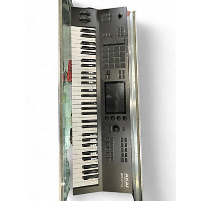 Used Akai Professional MPC Key 61 Keyboard Workstation