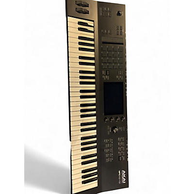 Used Akai Professional MPC Key 61 Keyboard Workstation