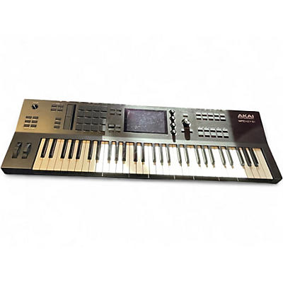 Used Akai Professional MPC Key 61 Keyboard Workstation