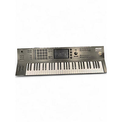 Used Akai Professional MPC Key 61 Keyboard Workstation