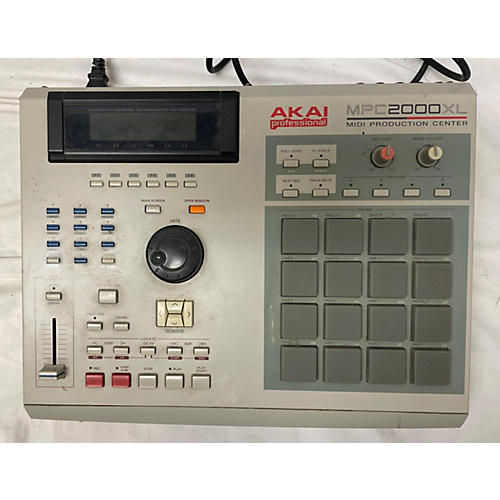 Akai Professional Used Akai Professional MPC2000XL Production Controller