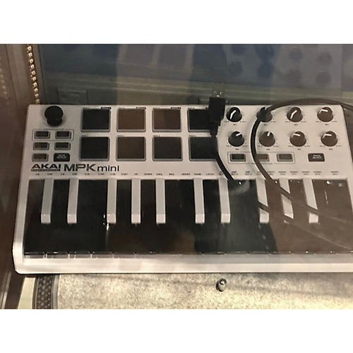 Akai Professional Used Akai Professional MPK Mini MIDI Controller