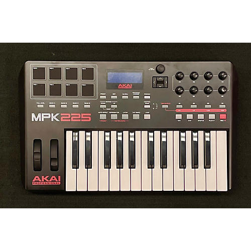 Akai Professional Used Akai Professional MPK225 25-Key MIDI Controller