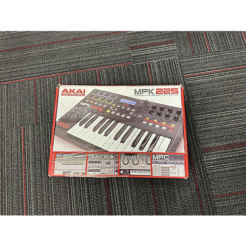 Akai Professional Used Akai Professional MPK225 25-Key MIDI Controller