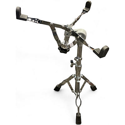 Used Alesis  CHROME DOUBLED BRACED SNARE DRUM STAND Snare Stand