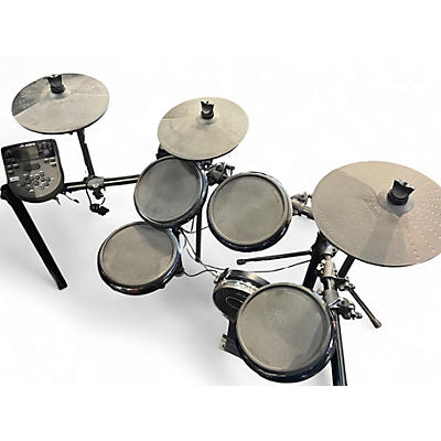 Used Alesis nitro kit Electric Drum Set