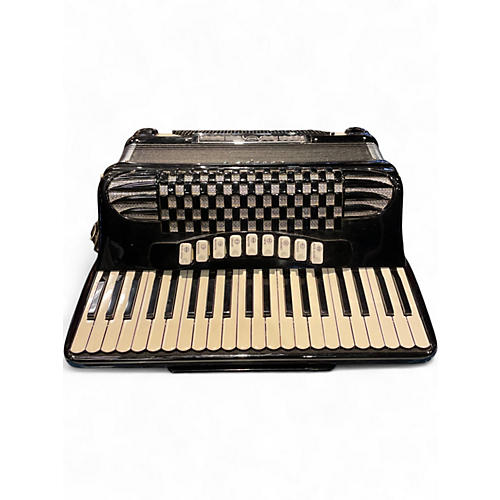 Used Arpeggio CUSTOM ACCORDION Accordion