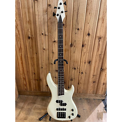 B.C. Rich Used B.C. Rich INNOVATOR Vintage White Electric Bass Guitar