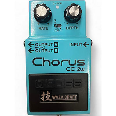 Used BOSS CE-2W Effect Pedal