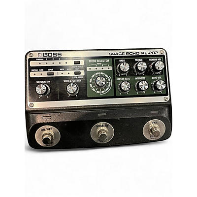 Used BOSS RE-202 Effect Pedal