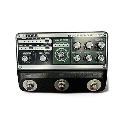 Used BOSS RE-202 Effect Pedal
