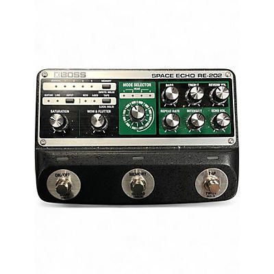 Used BOSS RE-202 Space Echo Effect Pedal