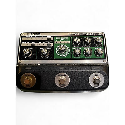 Used BOSS RE-202 Space Echo Effects Pedal Black Effect Pedal