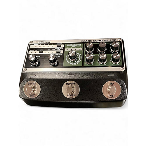 Used BOSS RE202 SPACE ECHO Effect Pedal