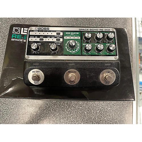 BOSS Used BOSS RE202 Space Echo Effect Pedal