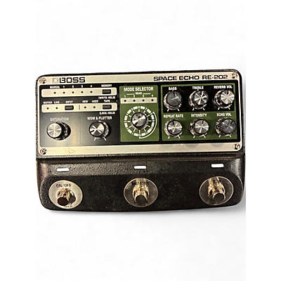 Used BOSS re202 Effect Pedal