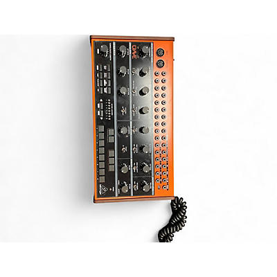 Used Behringer CRAVE Synthesizer