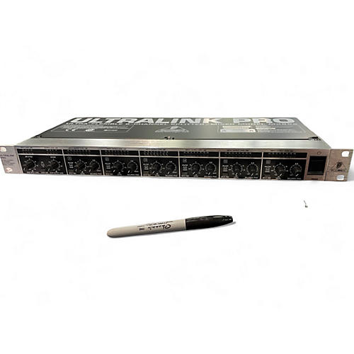 Used Behringer MX882 Unpowered Mixer