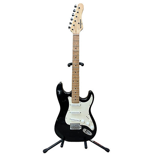 Behringer Used Behringer Strat Black And White Solid Body Electric Guitar Black and White