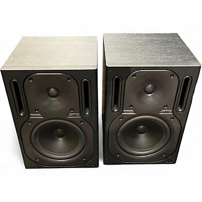 Used Behringer Truth B2030A Pair Powered Monitor
