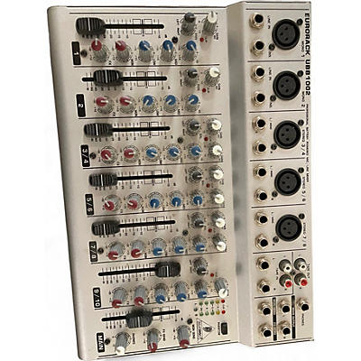 Used Behringer UBB1002 Battery Operated Mixer Unpowered Mixer
