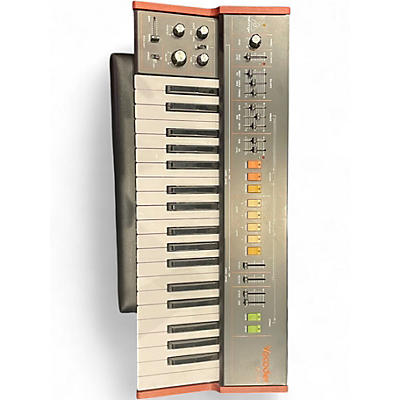 Used Behringer Vc340 Synthesizer