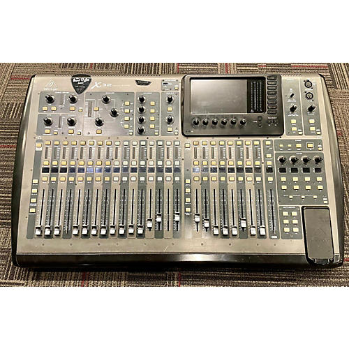 Behringer Used Behringer X32 40-Channel Digital Mixer Powered Mixer