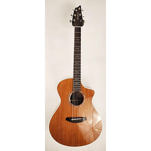 Breedlove Used Breedlove Legacy Concert Natural Acoustic Electric Guitar Natural