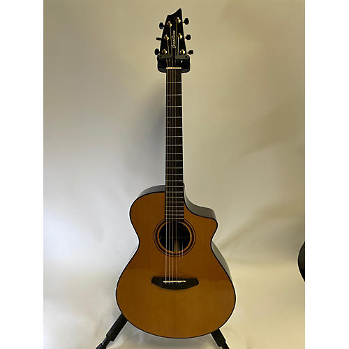 Breedlove Used Breedlove Performer Pro Concert Natural Acoustic Electric Guitar Natural