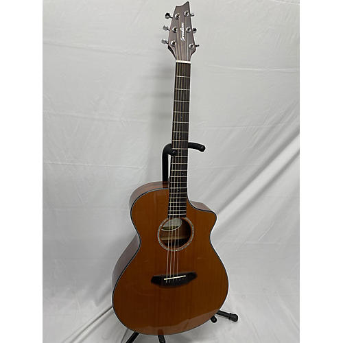 Breedlove Used Breedlove Pursuit Concert Natural Acoustic Electric Guitar Natural