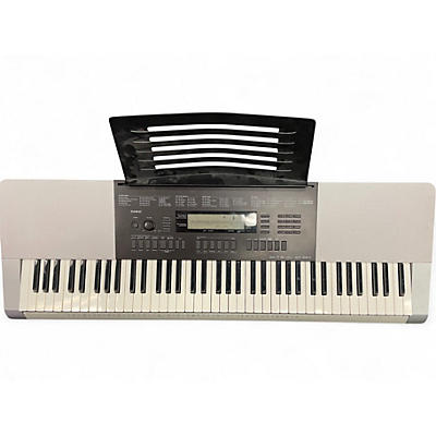 Used Casio WK220 Portable Keyboard