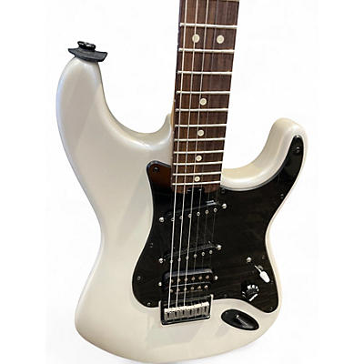 Used Charvel Jake E Lee Signature Pro-Mod So-Cal Style 1 Pearl White Solid Body Electric Guitar